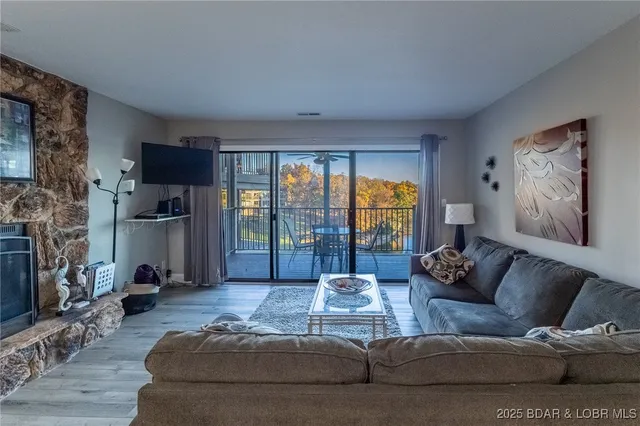 $249,900 | 108 Robinwood Drive, Unit 2A, Lake Ozark, MO 65049