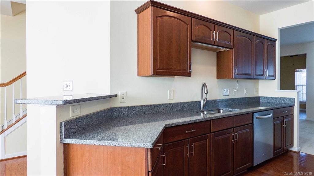 4925 Prosperity Ridge Road Charlotte, NC 28269 - Photo 6 of 27 Gallery Image 6