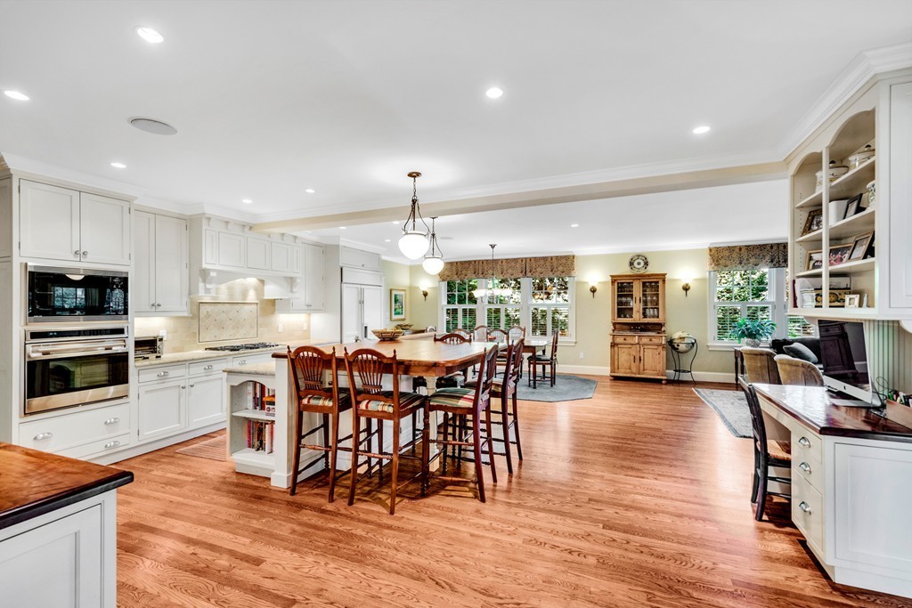 55 Alban Road Newton, MA 02468 - Photo 8 of 29