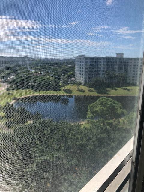 3051 North Course Drive, Unit 901 Pompano Beach, FL 33069 - Photo 9 of 31 IMG_3589