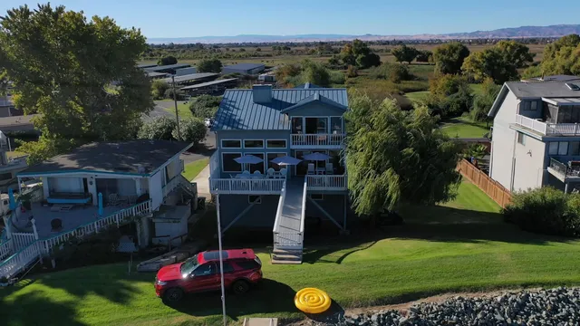 $1,400,000 | 3777 Willow Road, Bethel Island, CA 94511