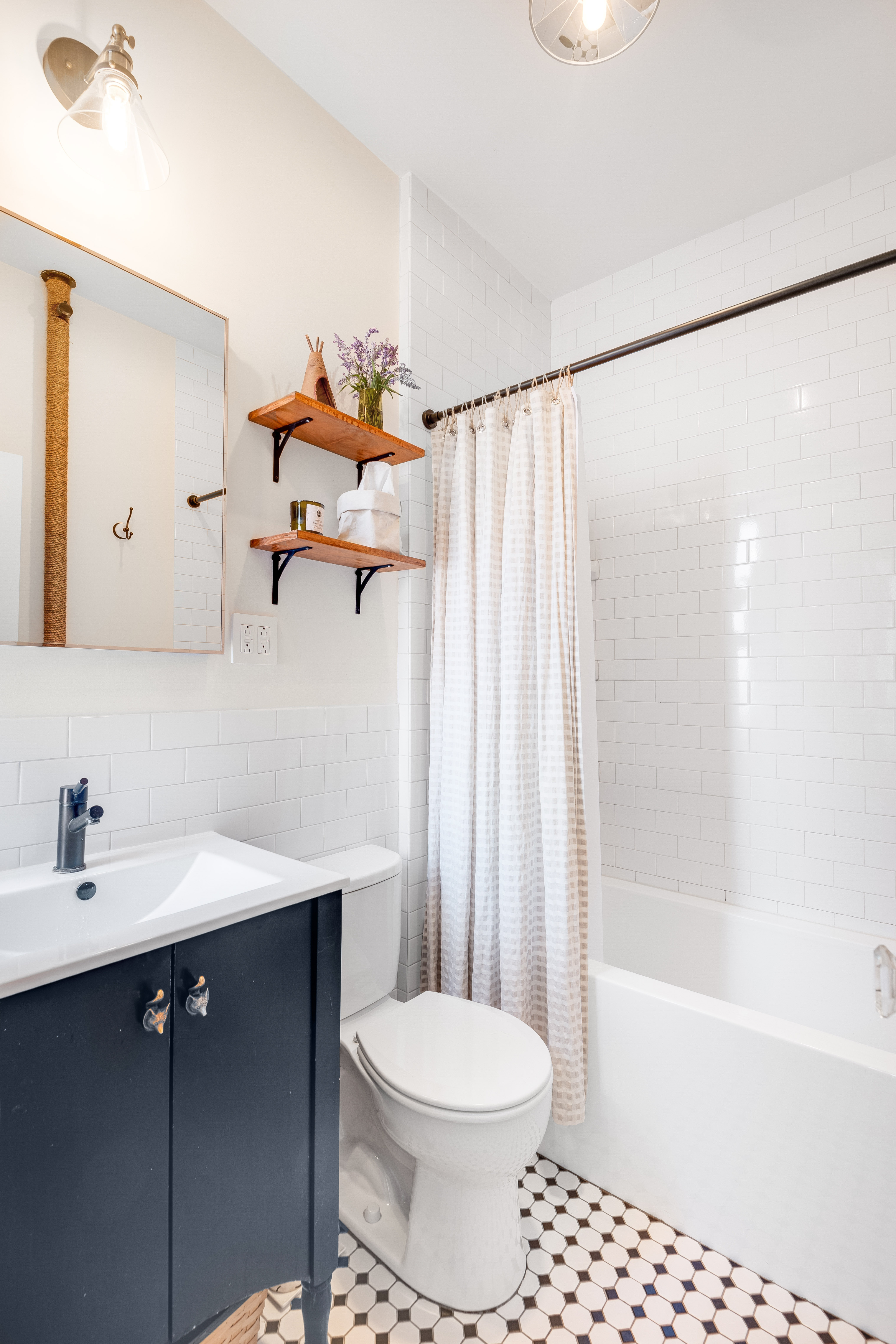 175 Amity Street, Unit D3 Brooklyn, NY 11201 - Photo 8 of 10 a bathroom with a sink toilet and shower