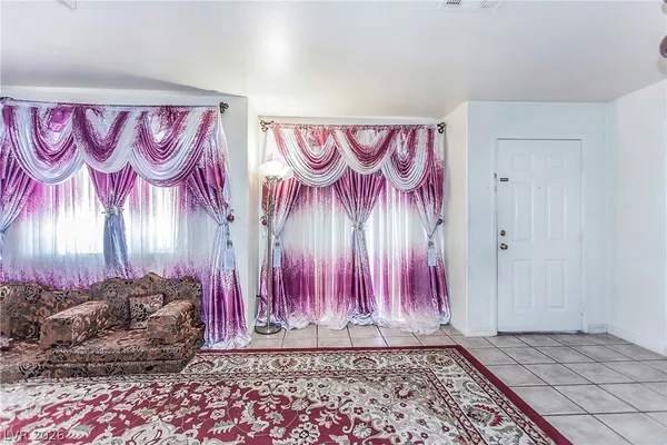 $1,750 | 5237 Steinbrenner Lane, Las Vegas, NV 89118