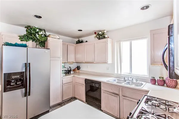 $1,750 | 5237 Steinbrenner Lane, Las Vegas, NV 89118