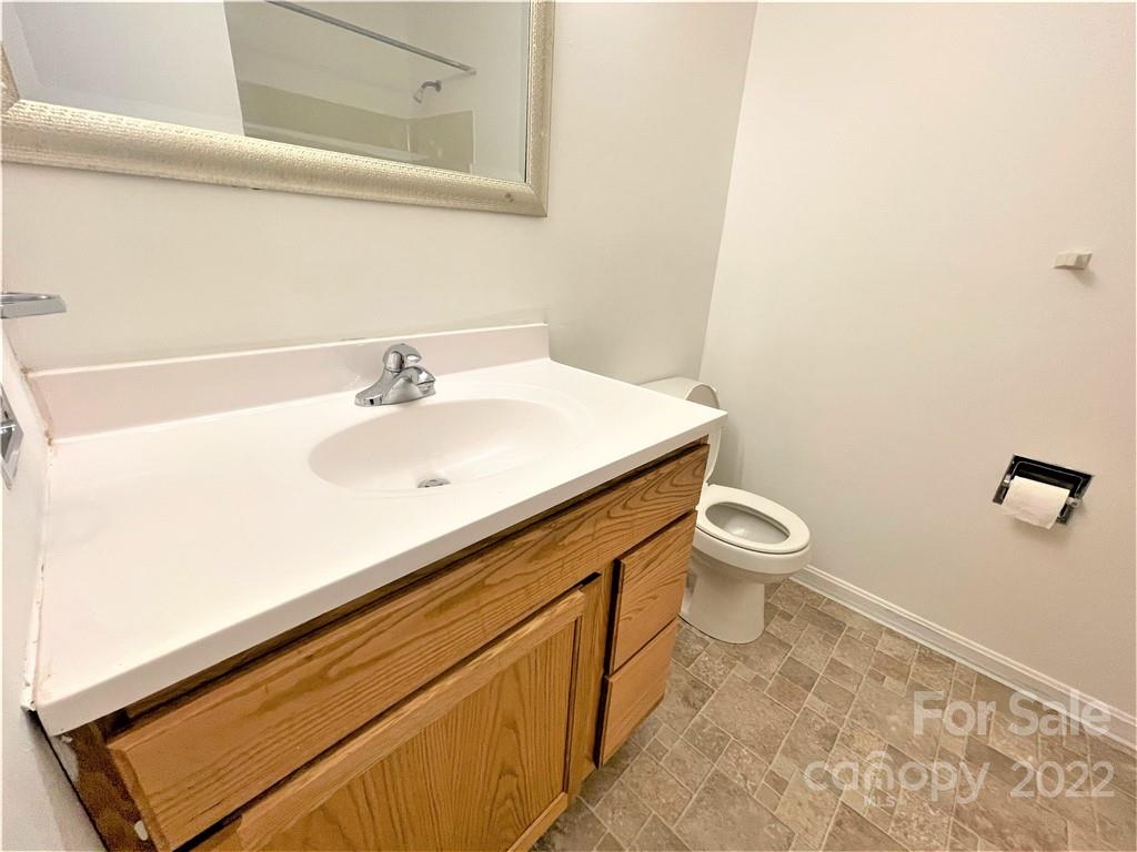 3319 Cross Winds Road Charlotte, NC 28227 - Photo 12 of 30 Gallery Image 12