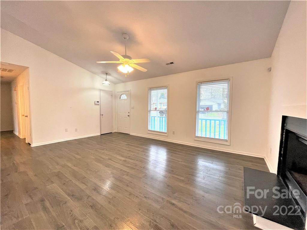 3319 Cross Winds Road Charlotte, NC 28227 - Photo 6 of 30 Gallery Image 6