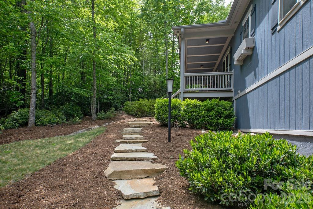 131 Bear Trace Road Brevard, NC 28712 - Photo 4 of 48 Gallery Image 4