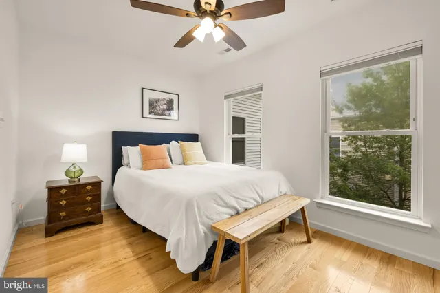 $980,000 | 353 L Street Southeast, Washington, DC 20003