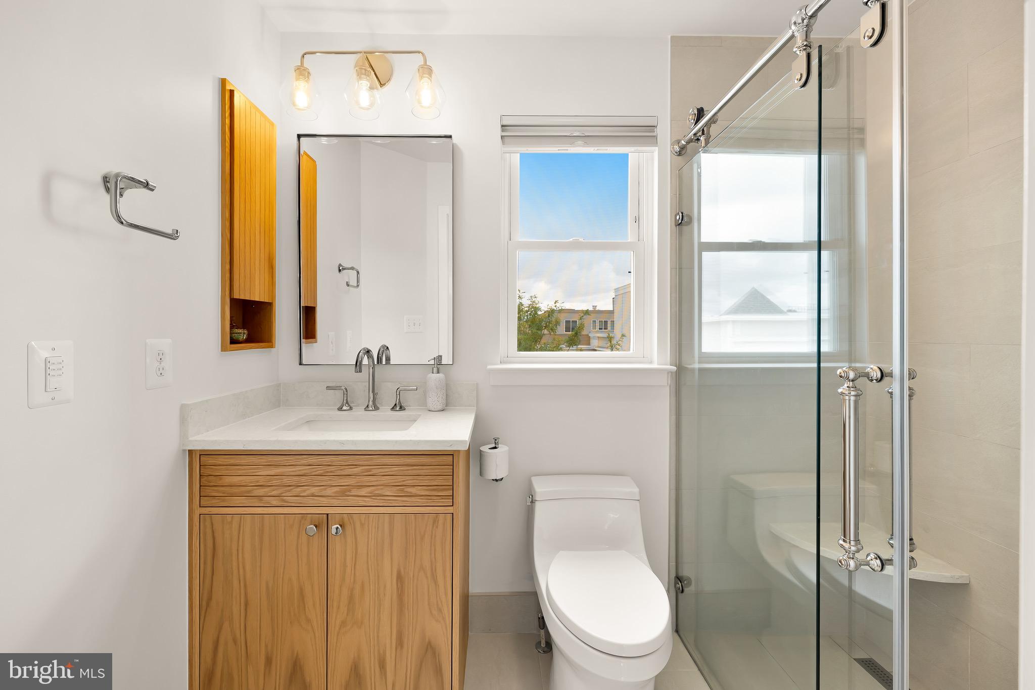 353 L Street Southeast Washington, DC 20003 - Photo 23 of 40