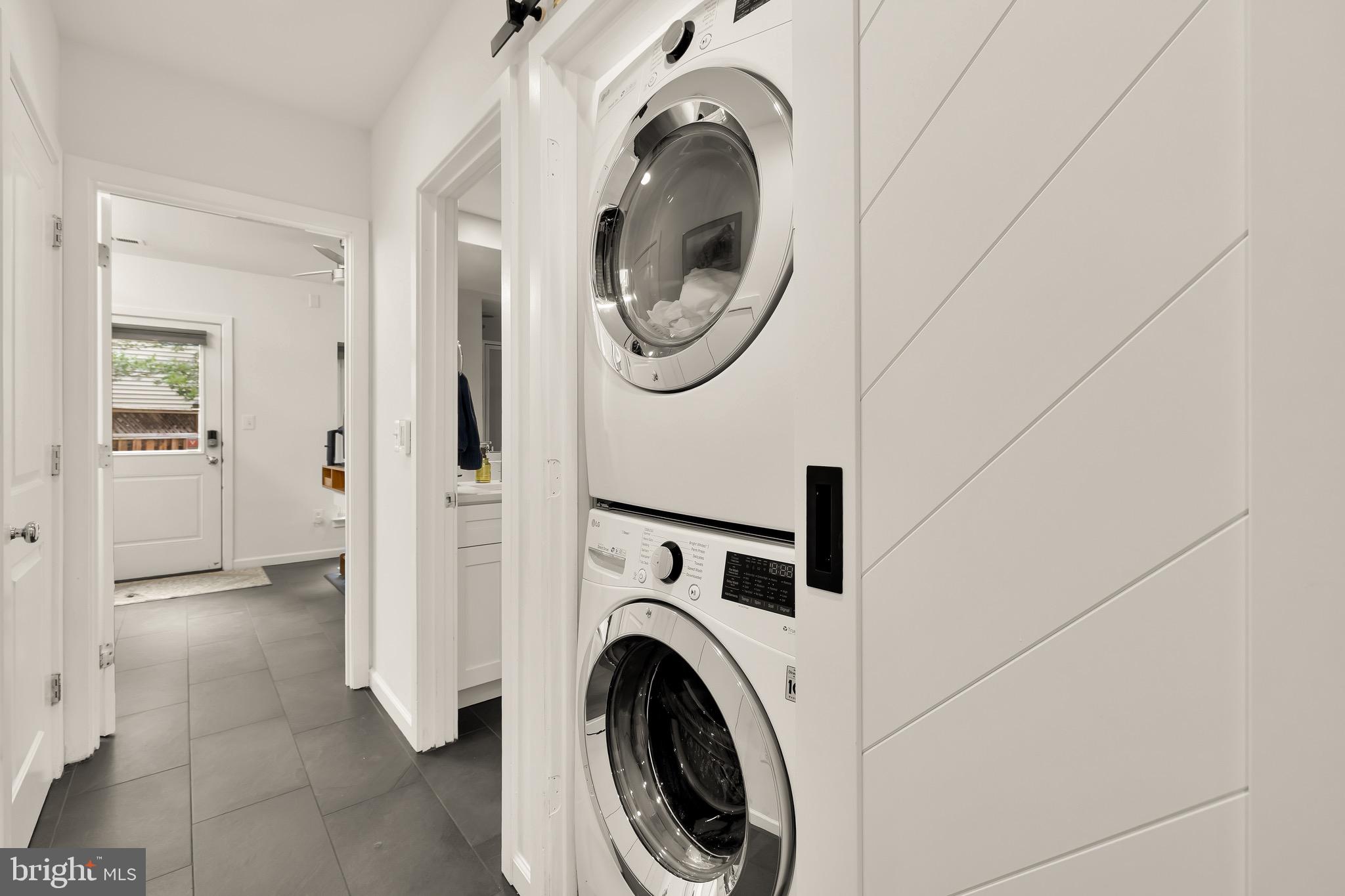 353 L Street Southeast Washington, DC 20003 - Photo 28 of 40