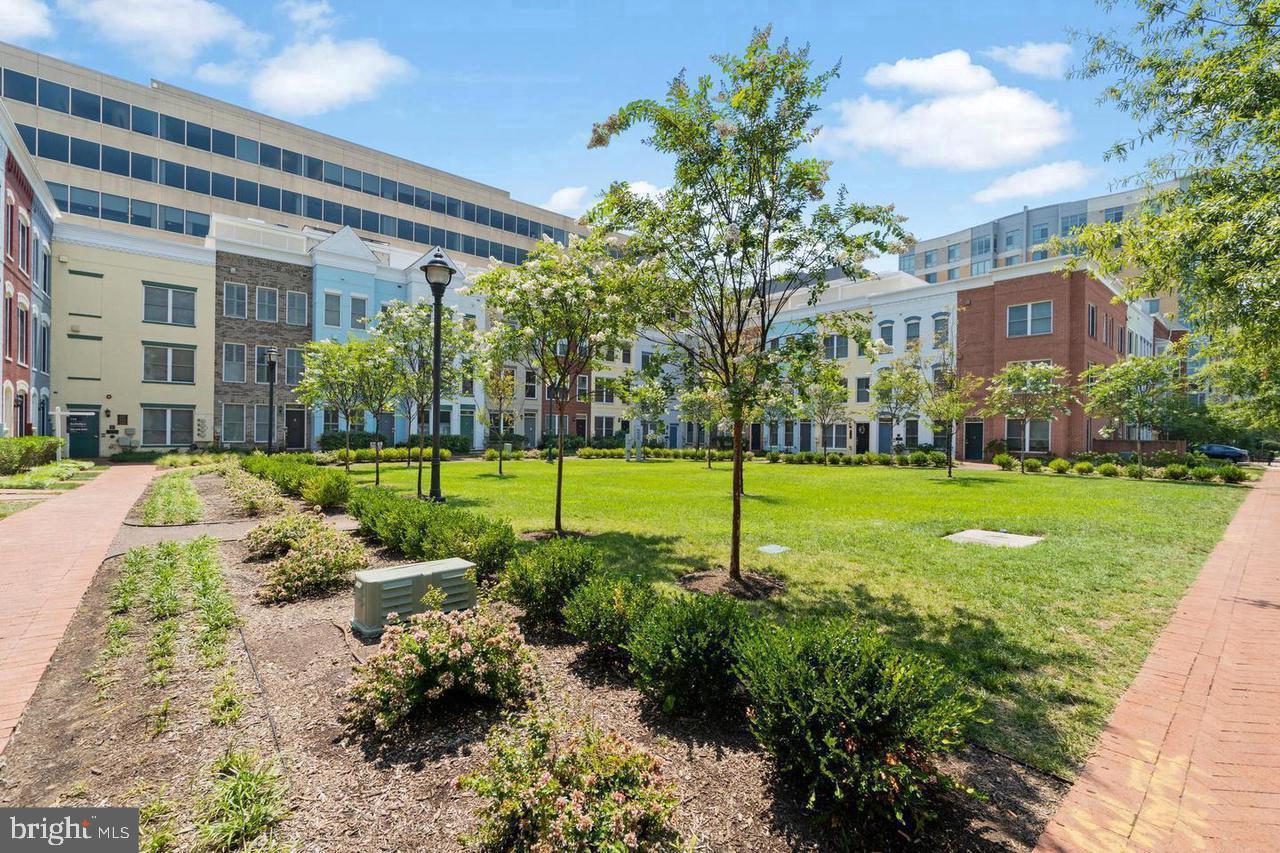 353 L Street Southeast Washington, DC 20003 - Photo 32 of 40