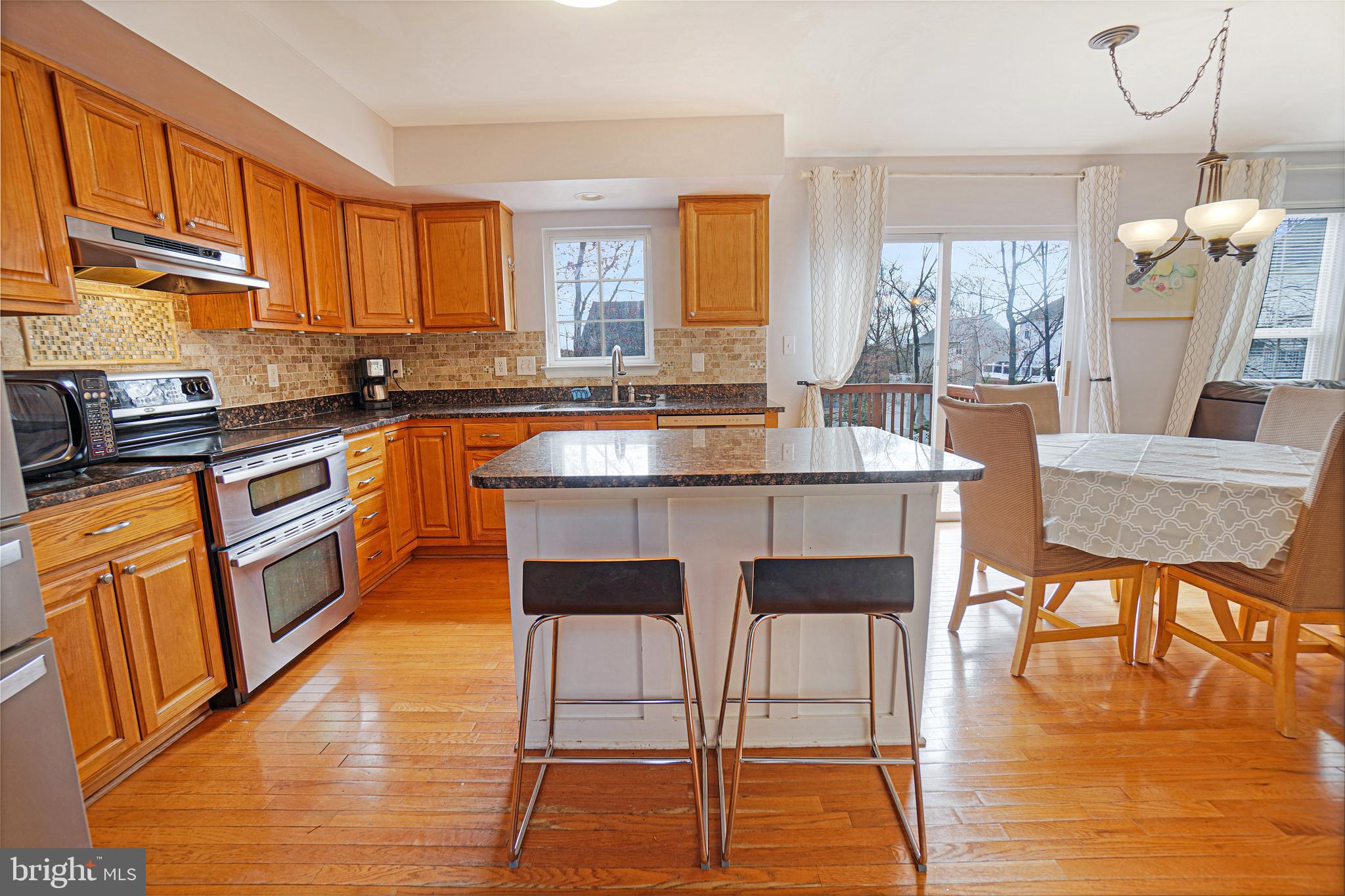 5985 Florey Road Hanover, MD 21076 - Photo 13 of 59 Breakfast Bar