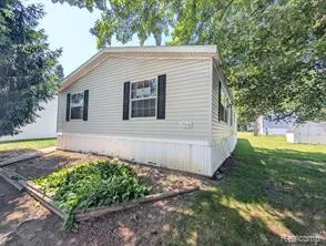 $29,900 | 17016 Sleepy Hollow Boulevard, Holly, MI 48442