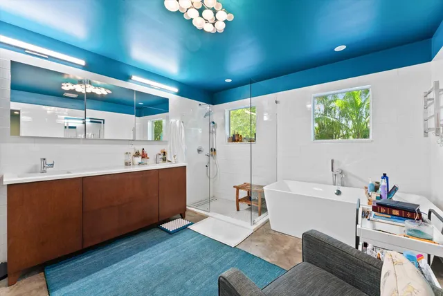 $2,167,565 | 1455 Northeast 4th Avenue, Boca Raton, FL 33432