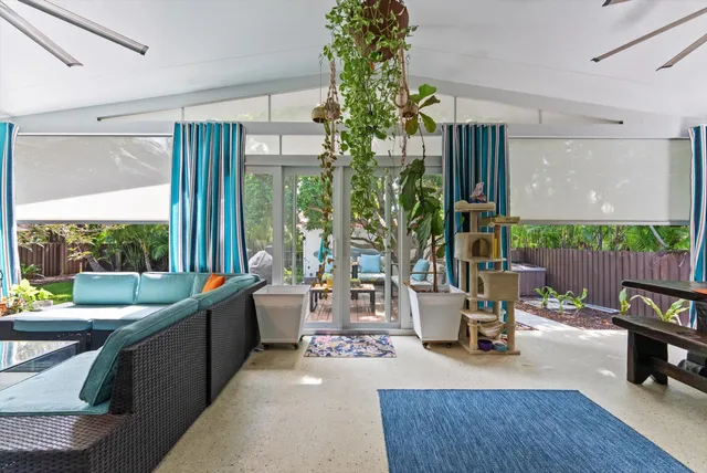 $2,167,565 | 1455 Northeast 4th Avenue, Boca Raton, FL 33432