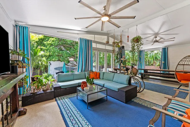 $2,167,565 | 1455 Northeast 4th Avenue, Boca Raton, FL 33432