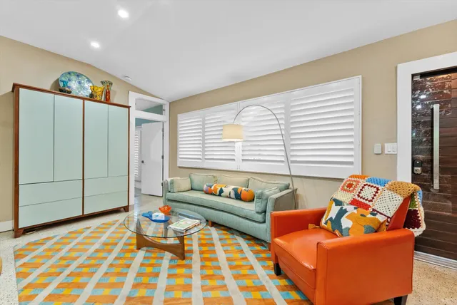 $2,167,565 | 1455 Northeast 4th Avenue, Boca Raton, FL 33432