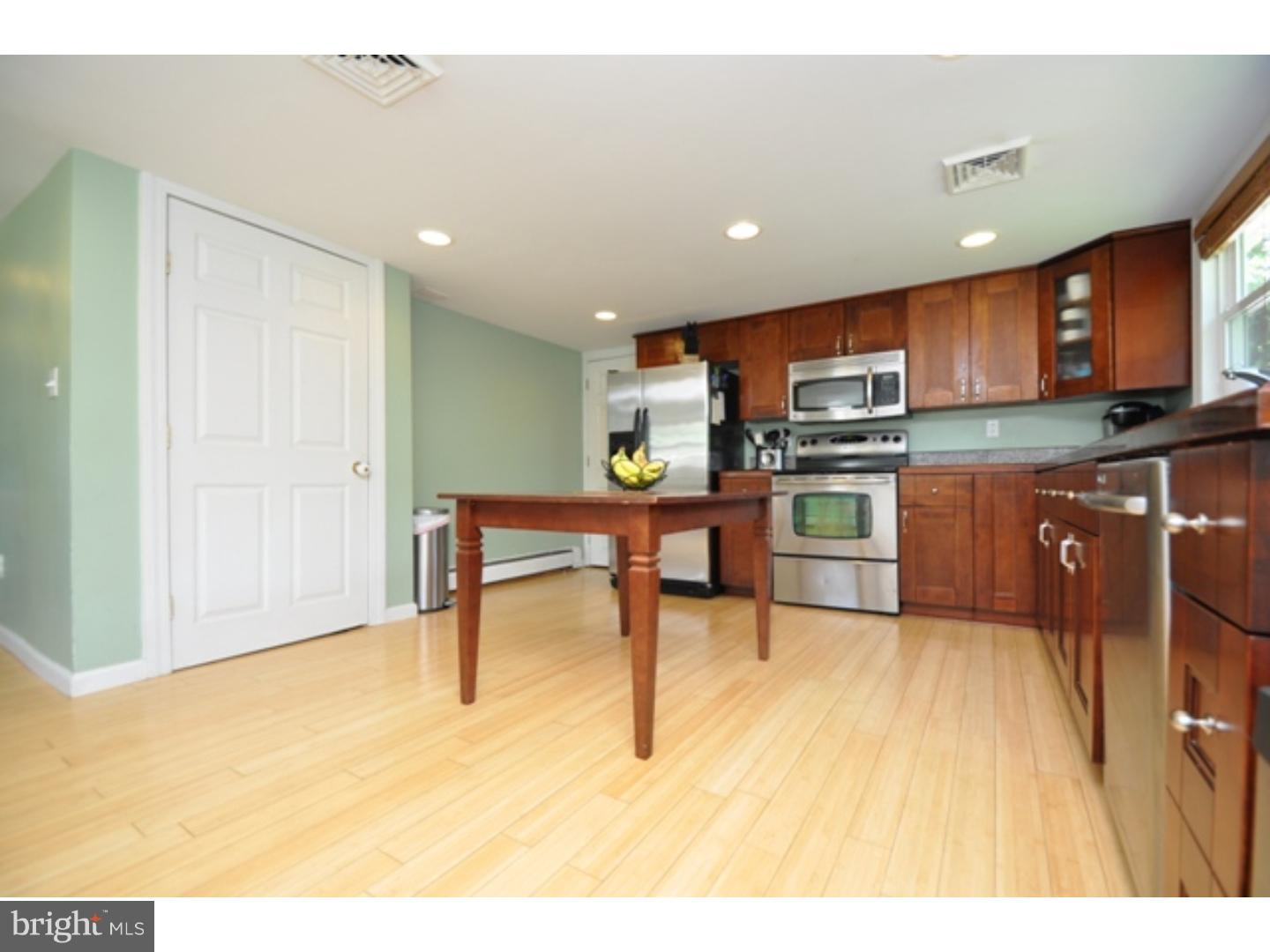 6347 Chapmans Road Allentown, PA 18106 - Photo 5 of 25 Gallery Image 5
