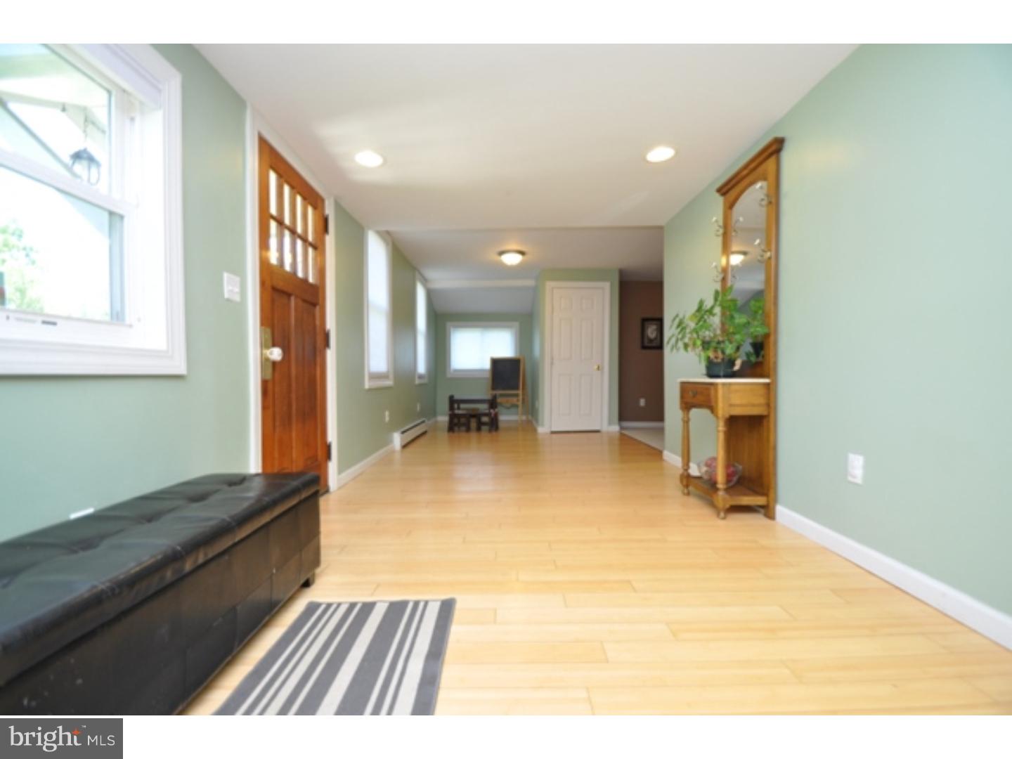 6347 Chapmans Road Allentown, PA 18106 - Photo 8 of 25 Gallery Image 8