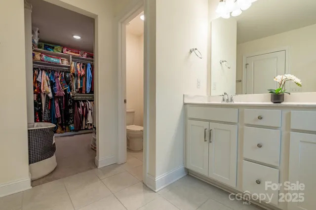 a view of workspace with furniture