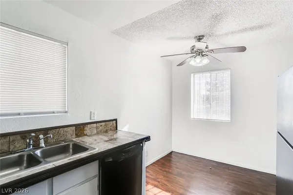 $890 | 24 Rose Circle, Unit A, North Las Vegas, NV 89030