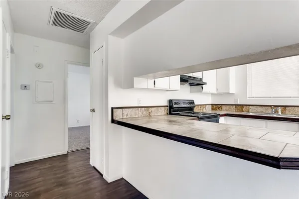 $890 | 24 Rose Circle, Unit A, North Las Vegas, NV 89030