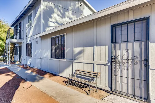 $890 | 24 Rose Circle, Unit A, North Las Vegas, NV 89030