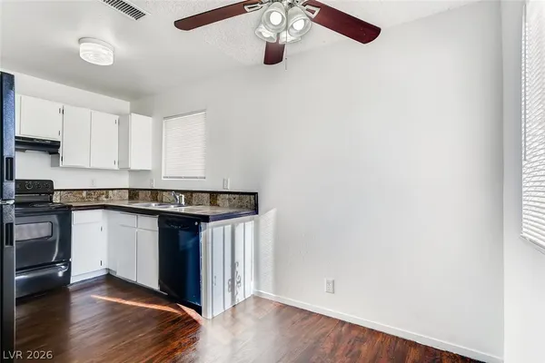 $890 | 24 Rose Circle, Unit A, North Las Vegas, NV 89030