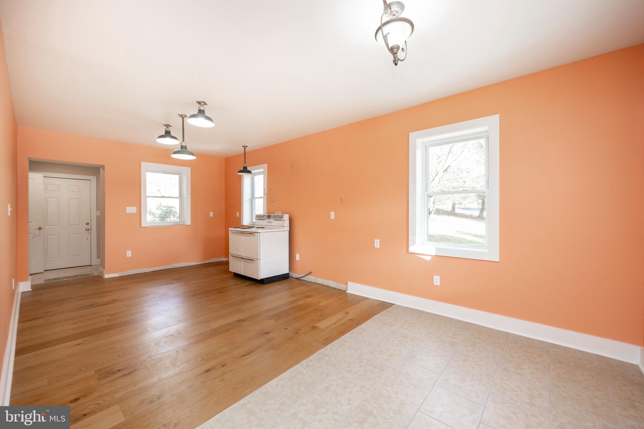 60 Starr Road Reading, PA 19608 - Photo 8 of 48