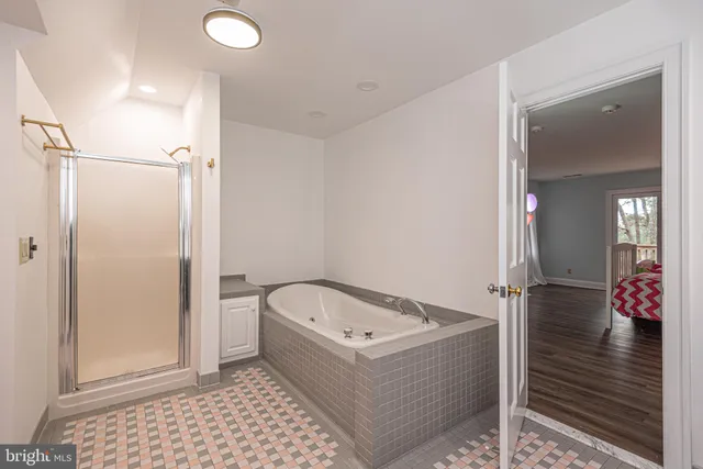 $750,000 | 30563 Paddington Court, Salisbury, MD 21804