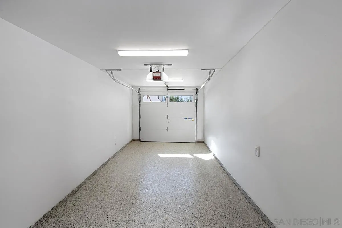 104 I Avenue Coronado, CA 92118 - Photo 23 of 34