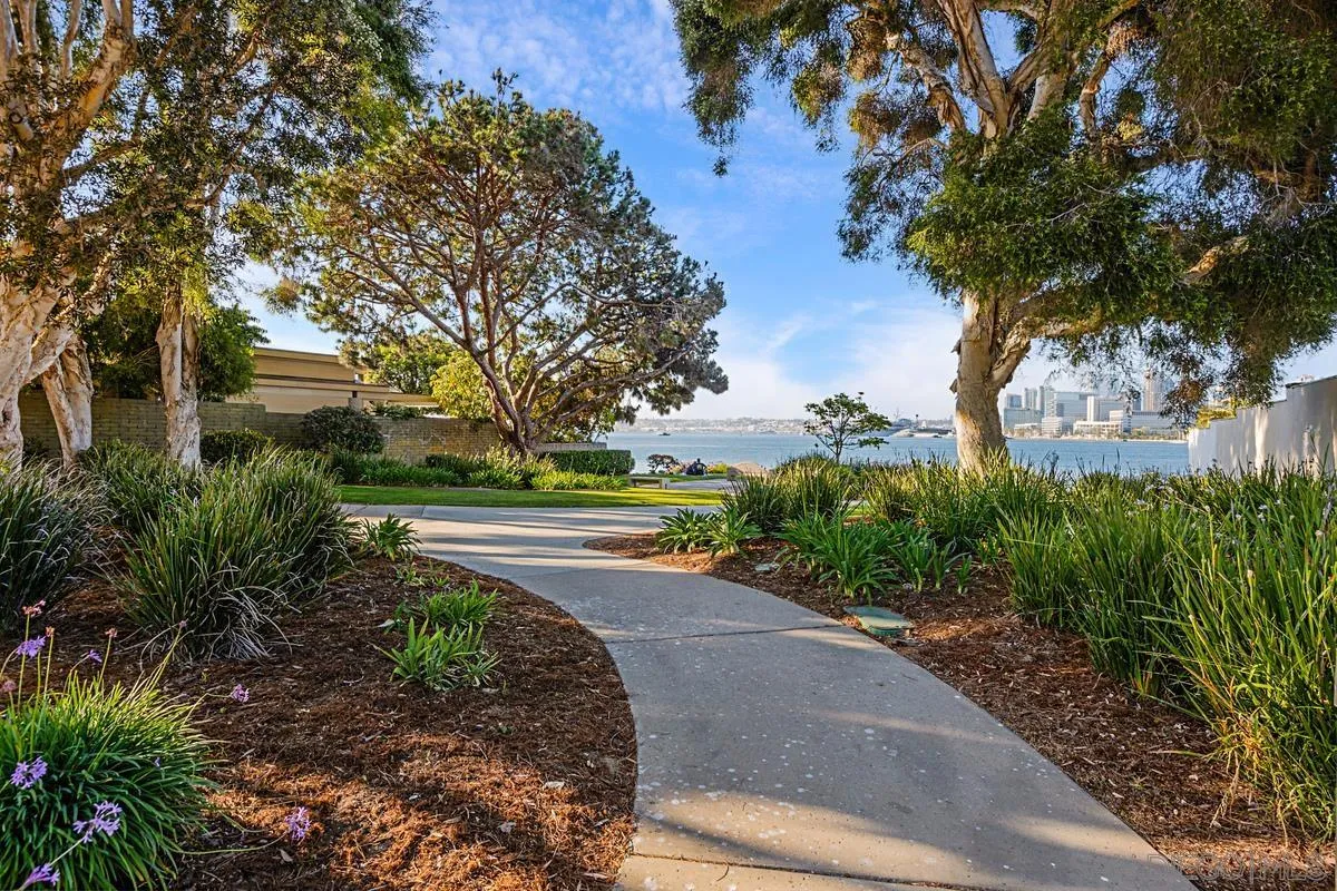 104 I Avenue Coronado, CA 92118 - Photo 29 of 34