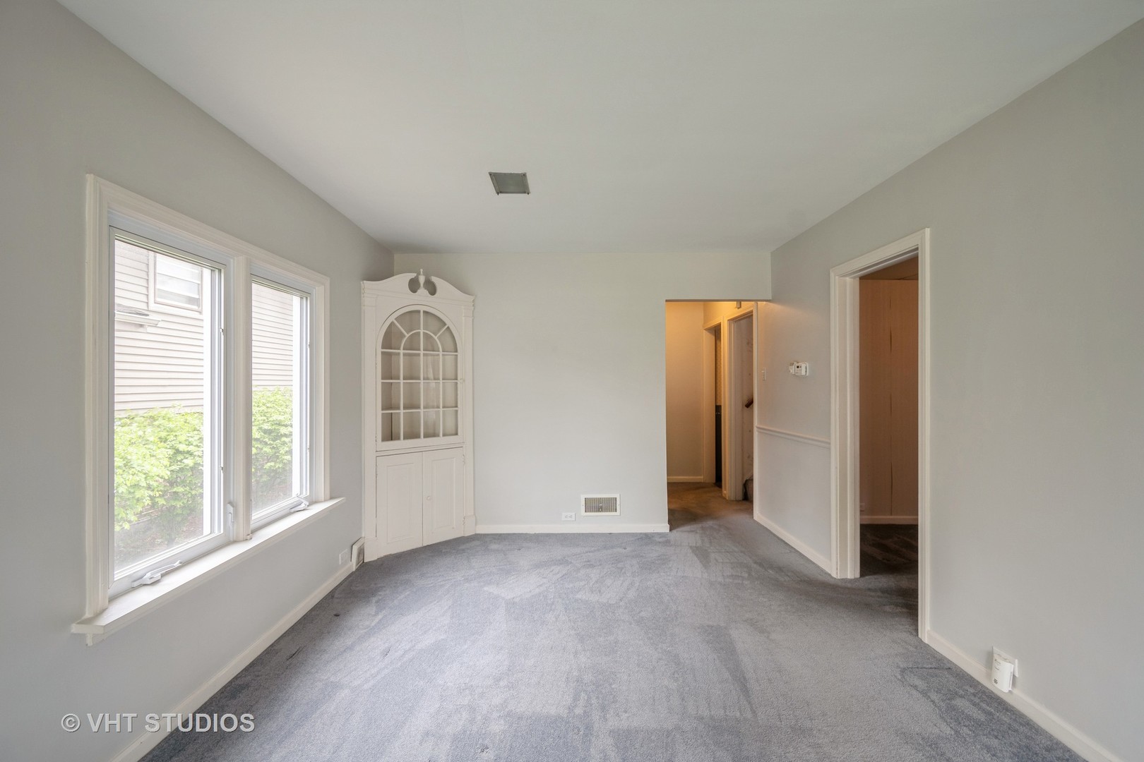 1657 Ridge Road Homewood, IL 60430 - Photo 4 of 19 a view of an empty room with a window
