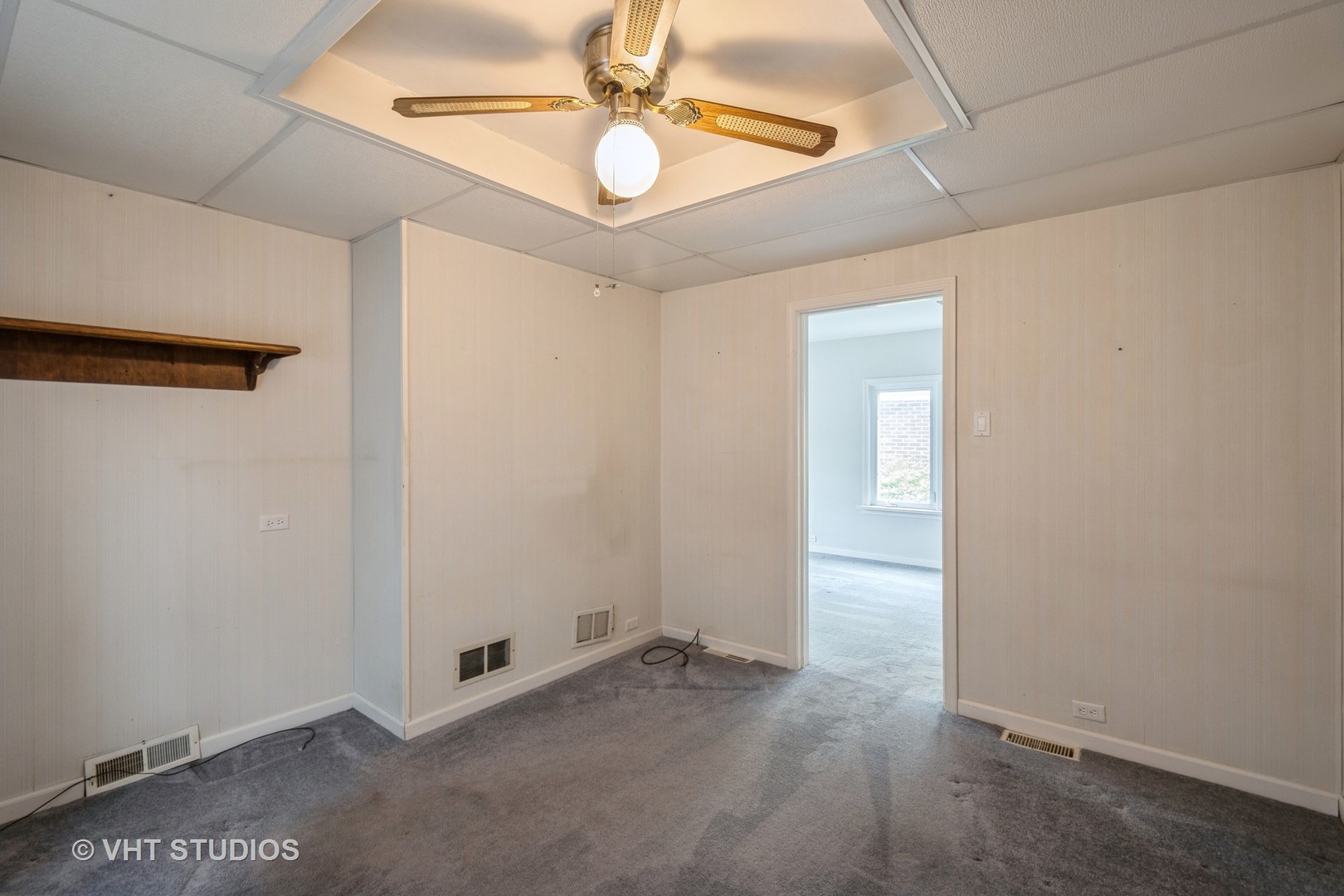 1657 Ridge Road Homewood, IL 60430 - Photo 9 of 19 a view of an empty room