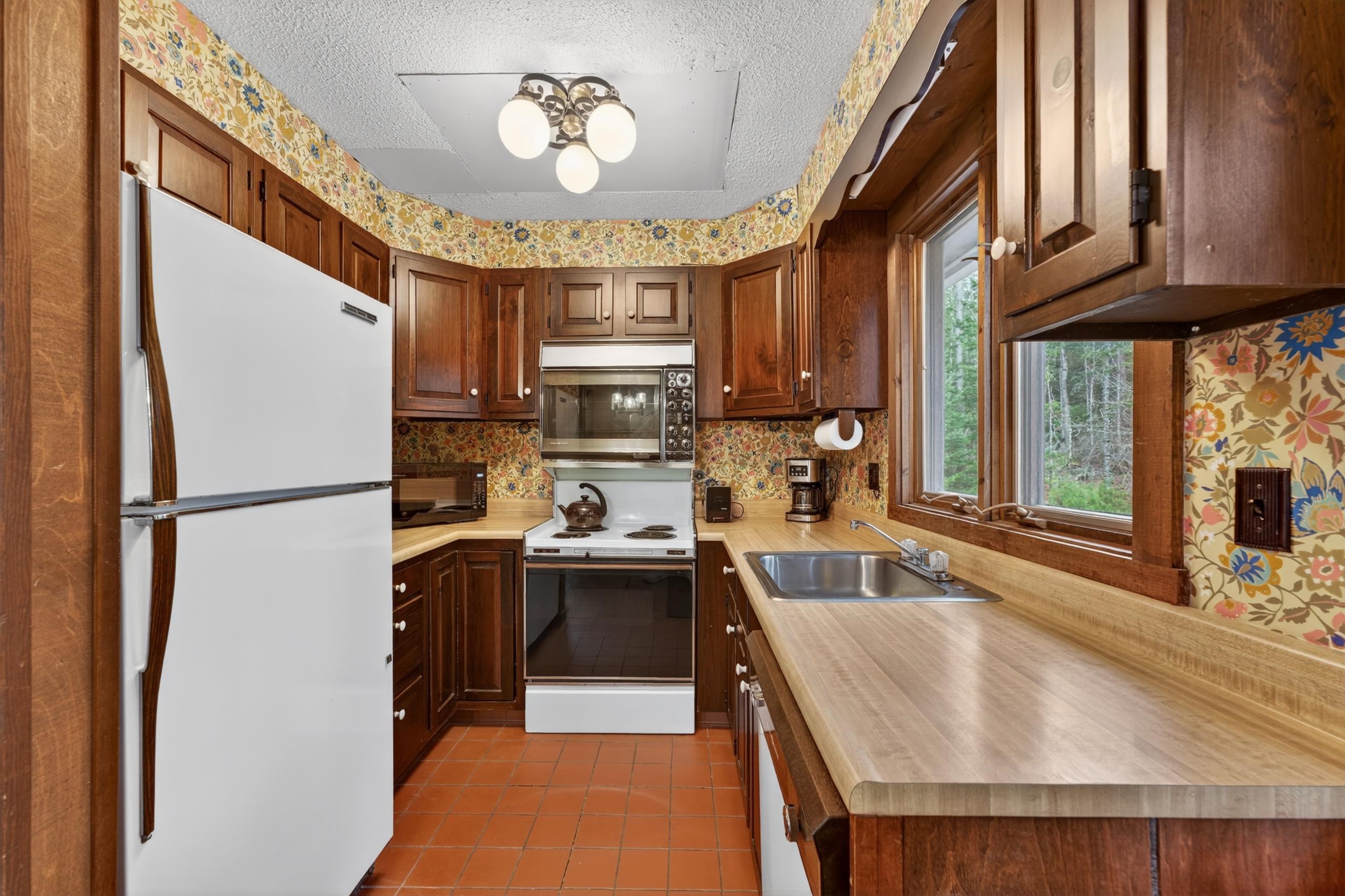 654 Wells Road Franconia, NH 03580 - Photo 14 of 59