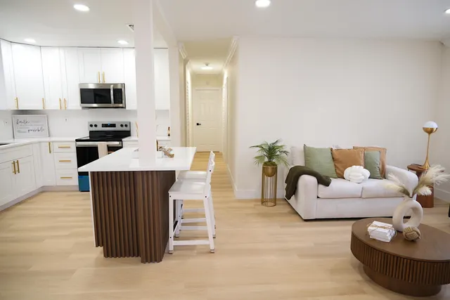 $599,990 | 1084 Southwest 4th Avenue, Pompano Beach, FL 33060