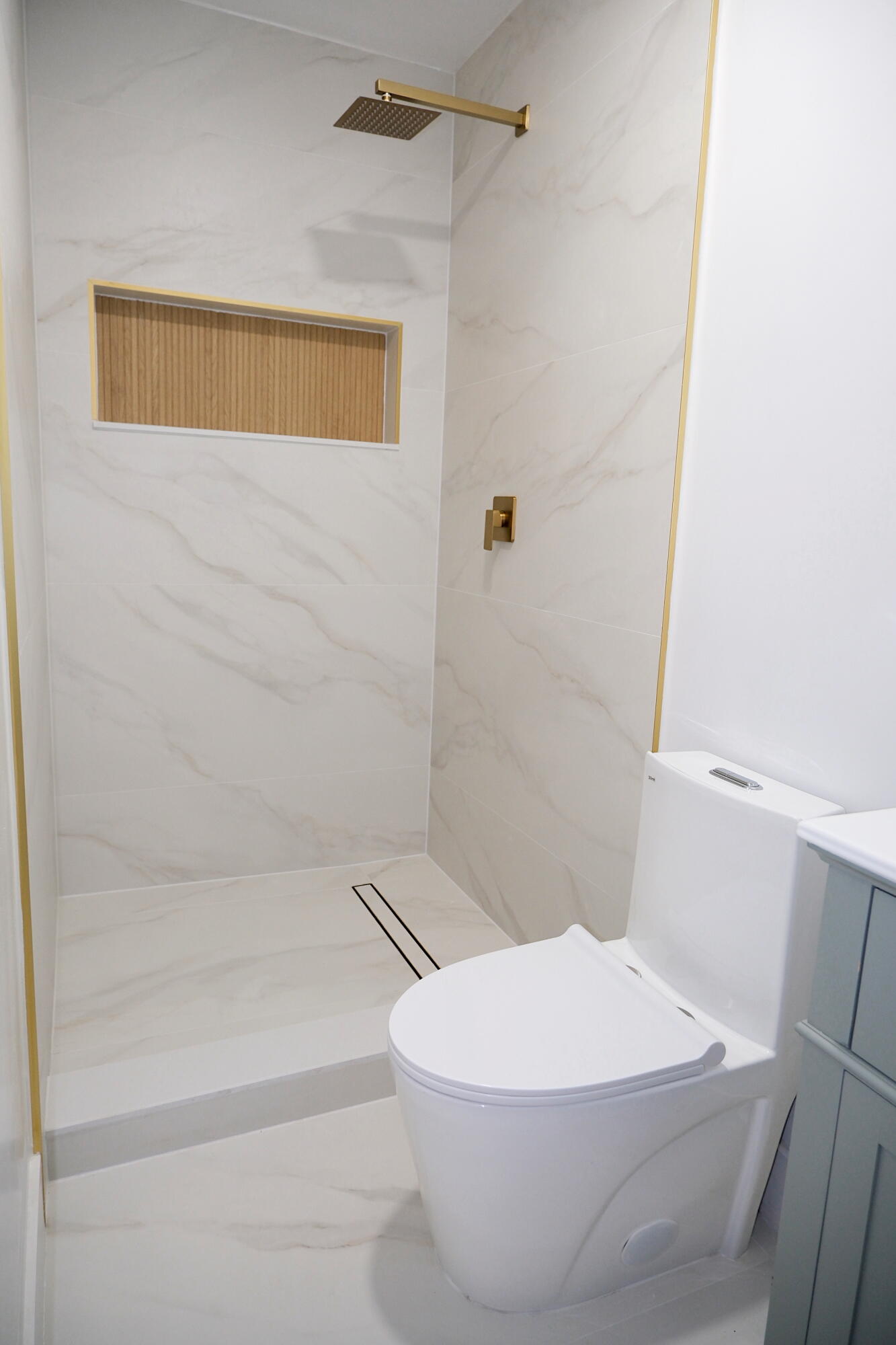 1084 Southwest 4th Avenue Pompano Beach, FL 33060 - Photo 19 of 35