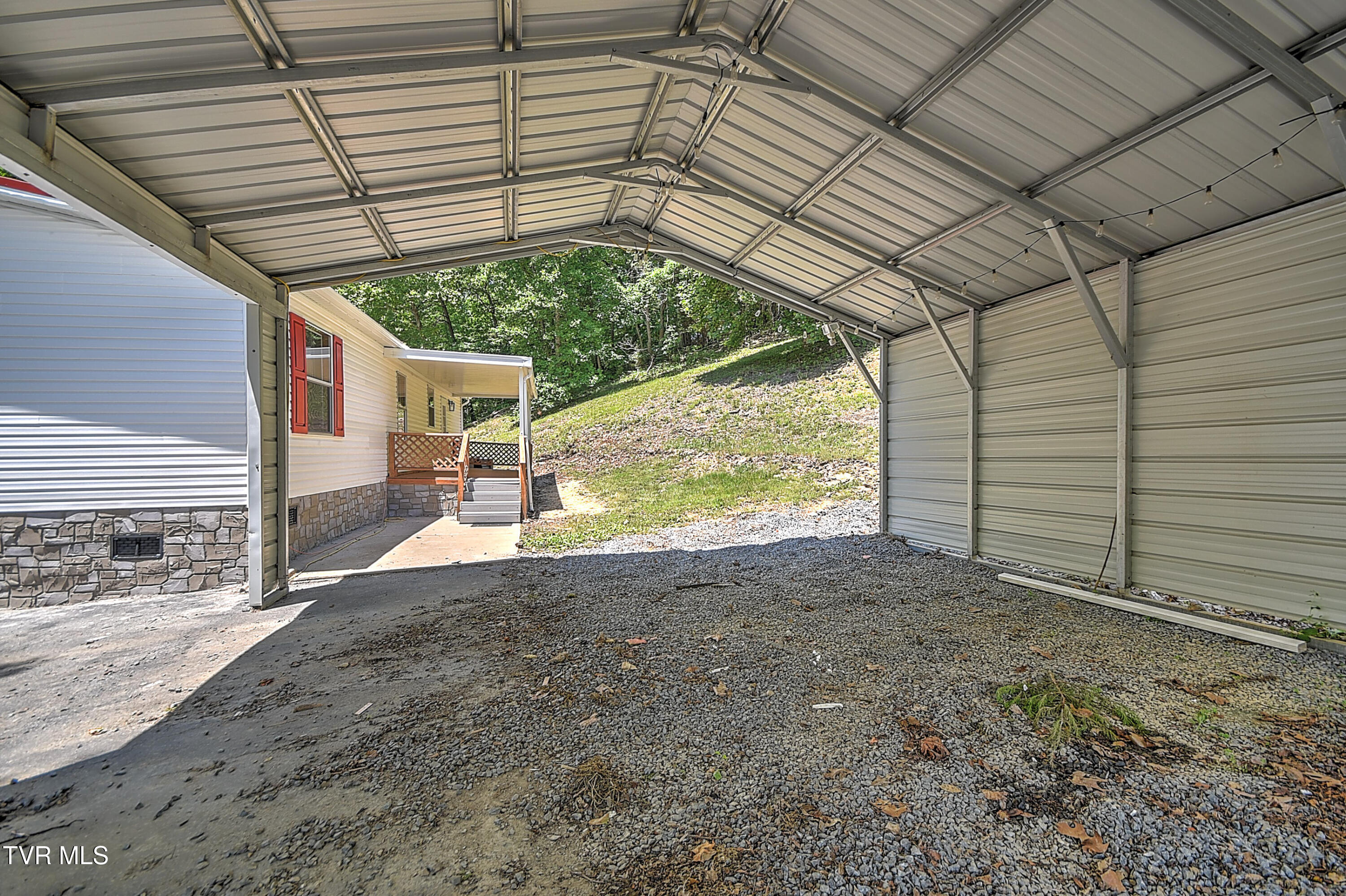 384 Johnson Hollow Road Blountville, TN 37617 - Photo 35 of 42 384 Johnson Hollow GUnit-51
