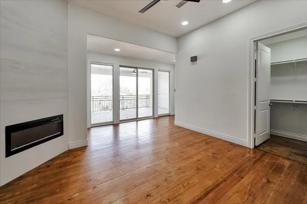 $2,100 | 119 Capetown Lane, Conroe, TX 77356