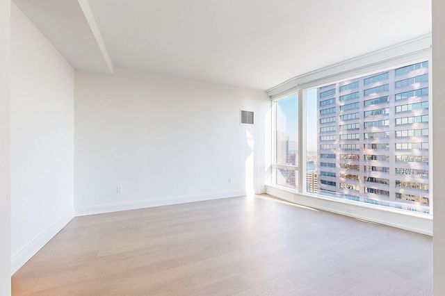 $2,850,000 | 240 Devonshire Street, Unit 4012, Boston, MA 02110