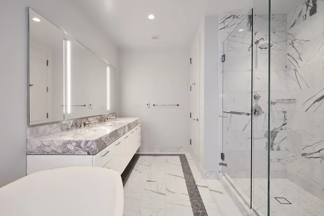 $2,850,000 | 240 Devonshire Street, Unit 4012, Boston, MA 02110