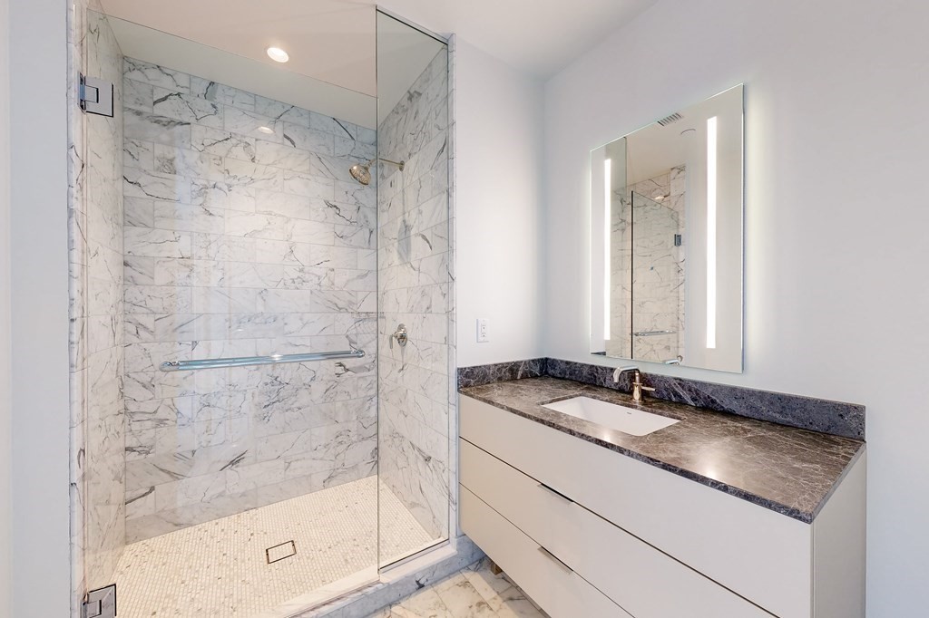 240 Devonshire Street, Unit 4012 Boston, MA 02110 - Photo 9 of 39