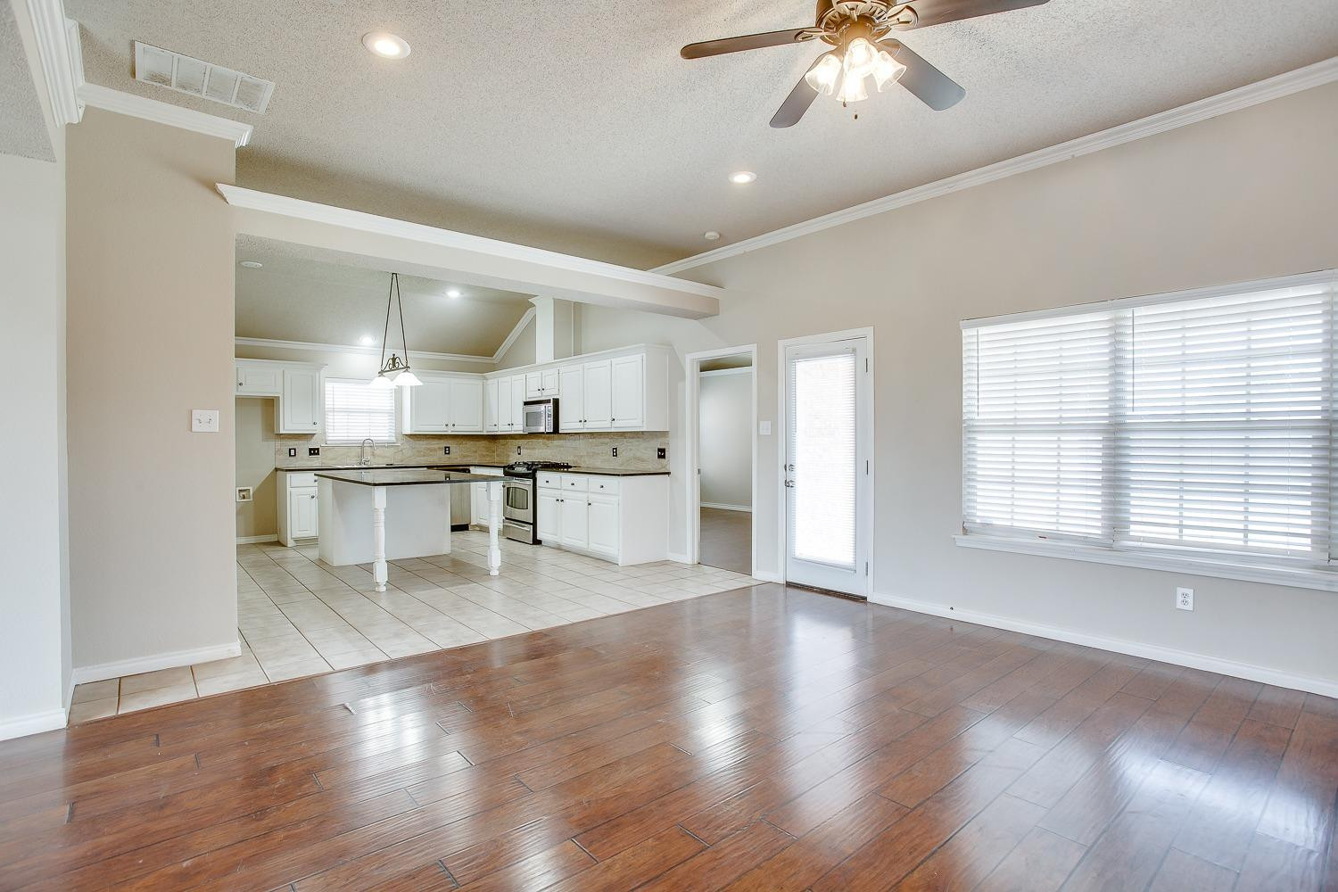 5912 102nd Street Lubbock, TX 79424 - Photo 5 of 18 Photo 5