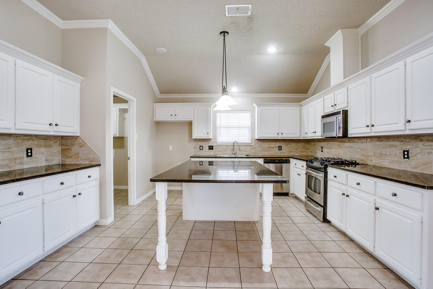 5912 102nd Street Lubbock, TX 79424 - Photo 7 of 18 Photo 7