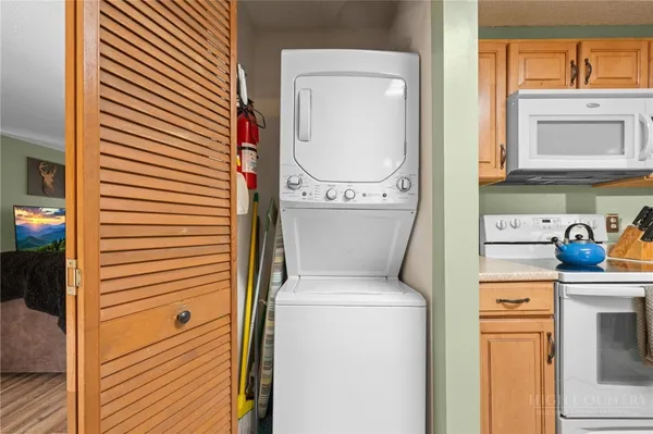 $350,000 | 106 West Pond Creek Road, Unit A, Beech Mountain, NC 28604