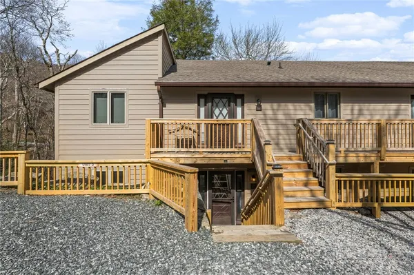 $350,000 | 106 West Pond Creek Road, Unit A, Beech Mountain, NC 28604