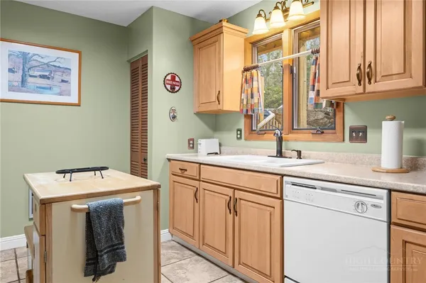 $350,000 | 106 West Pond Creek Road, Unit A, Beech Mountain, NC 28604