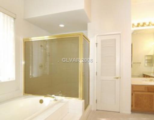 4664 Monument Valley Road Las Vegas, NV 89129 - Photo 7 of 9 Master Bath/Spa.