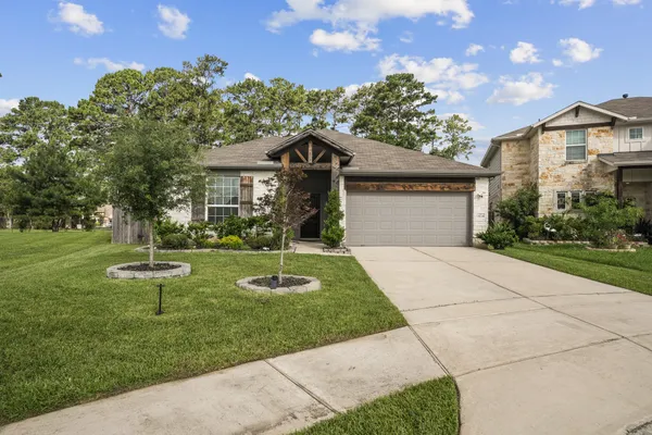 $389,900 | 15639 Lakewood Terrace Drive, Tomball, TX 77377