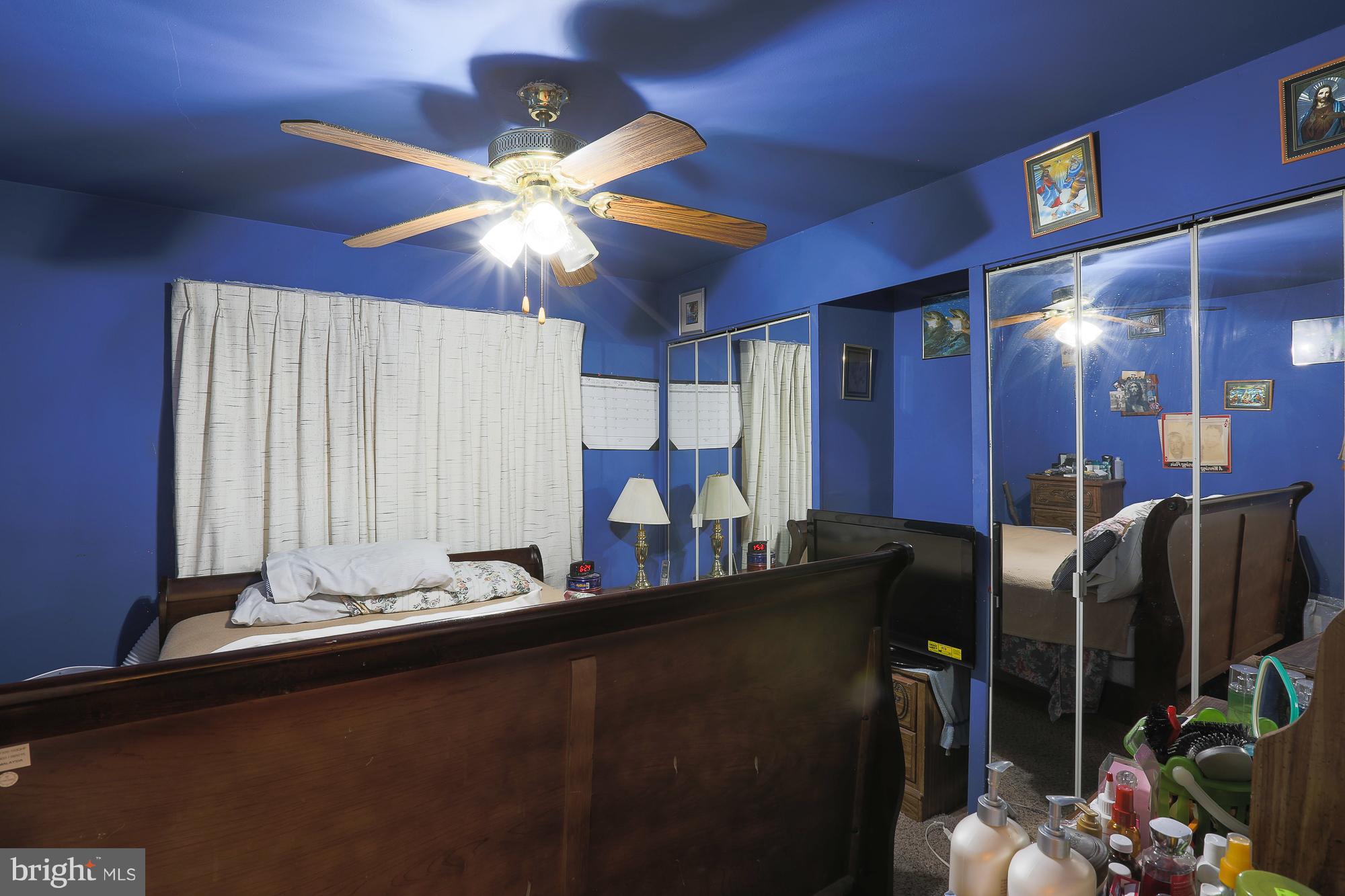 4119 Crest Heights Road Baltimore, MD 21215 - Photo 22 of 32 a room with musical instruments